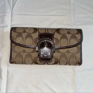 Coach Signature Buckle Wallet